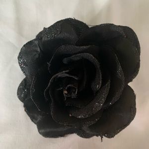 Pretty black hair rose hair flower 🌺
